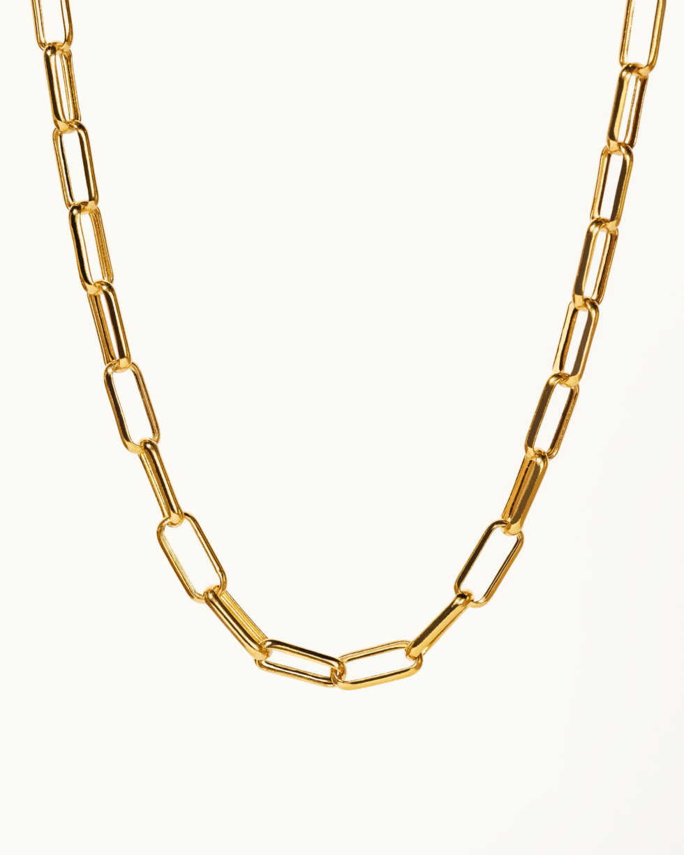 Paperclip Chain Necklace, Sleek Chain Necklace, 22k, Solid Gold Necklace, 916 Gold Necklace, 22k Gold Necklace,22k Gold Jewellery, 22k Solid Gold, 916 Solid Gold, 22k Gold Chain, 916 Gold Chain, Solid Gold Jewellery, Minimalist Gold Jewellery