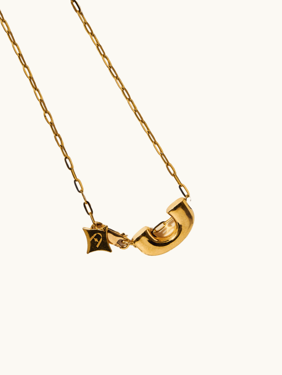 Irregular U Pendant w/ Cable Chain Necklace